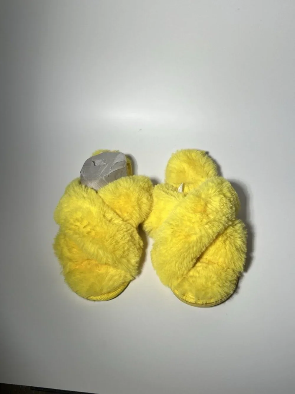 Target Girls Yellow Plush Criss Cross Slide Slippers Size L 4-5